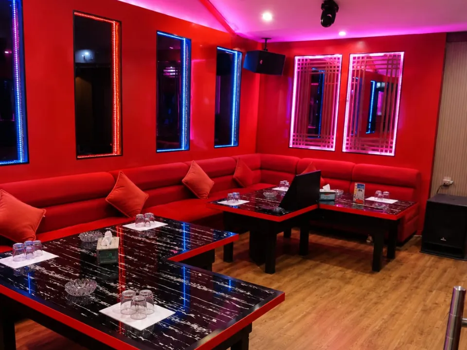 Room Red The One Karaoke